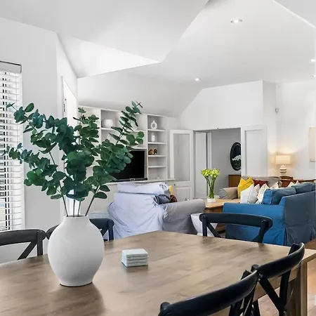 Kaleido Nook Enchanting 3Br Magic On Rugby Street Christchurch Exterior photo
